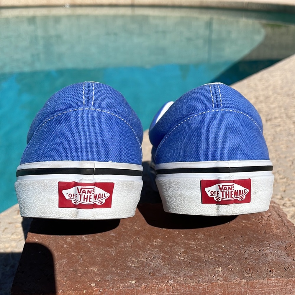 Vans Authentic Sneakers in beautiful Carolina blue. Like new condition. Men 8.5. - Picture 6 of 8